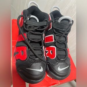 Boys Nike Uptempo